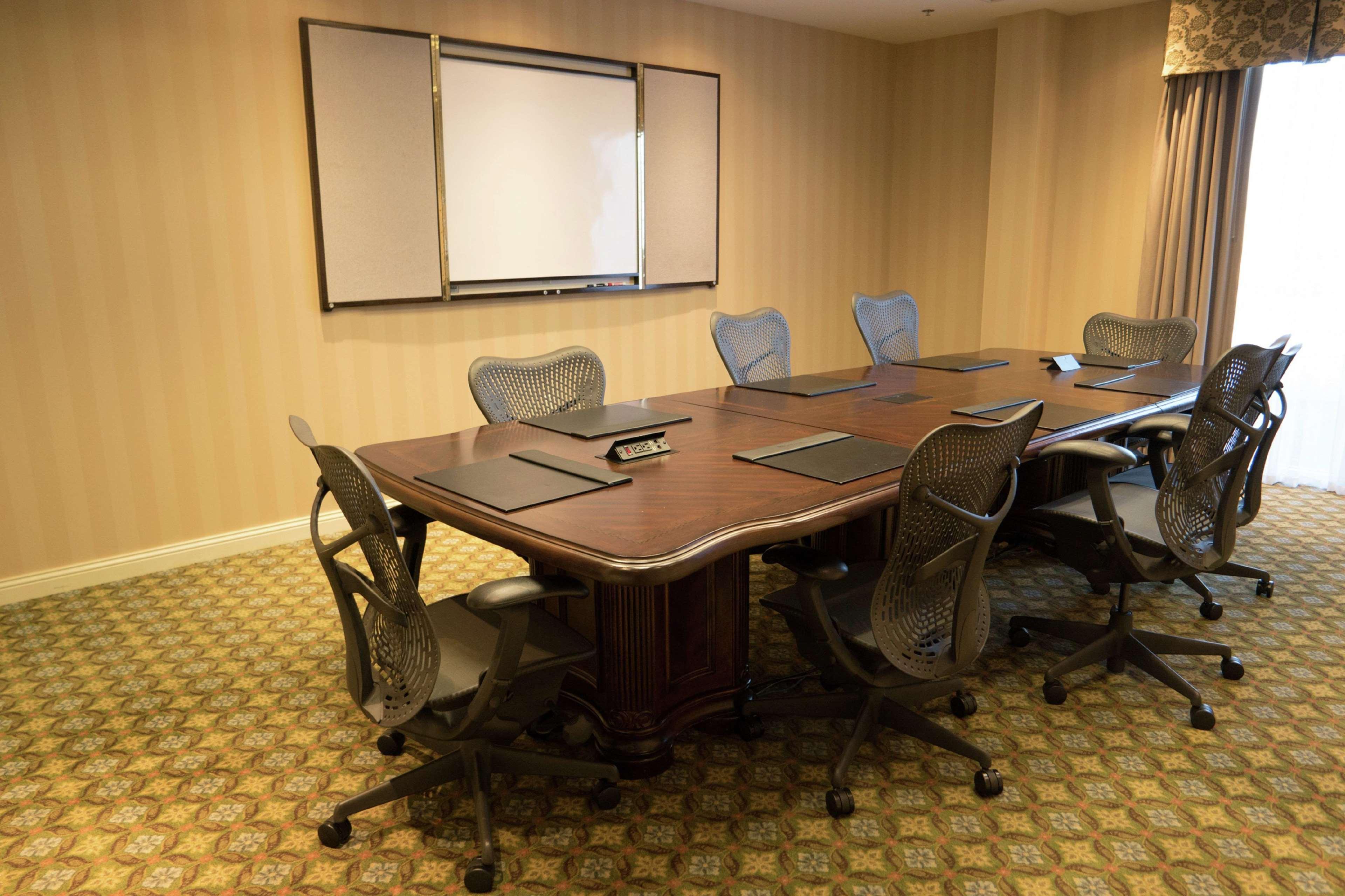 Hilton Garden Inn Oklahoma City North Quail Springs Exterior photo